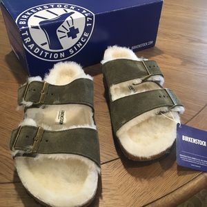 Birkenstock: Arizona Shearling, suede leather